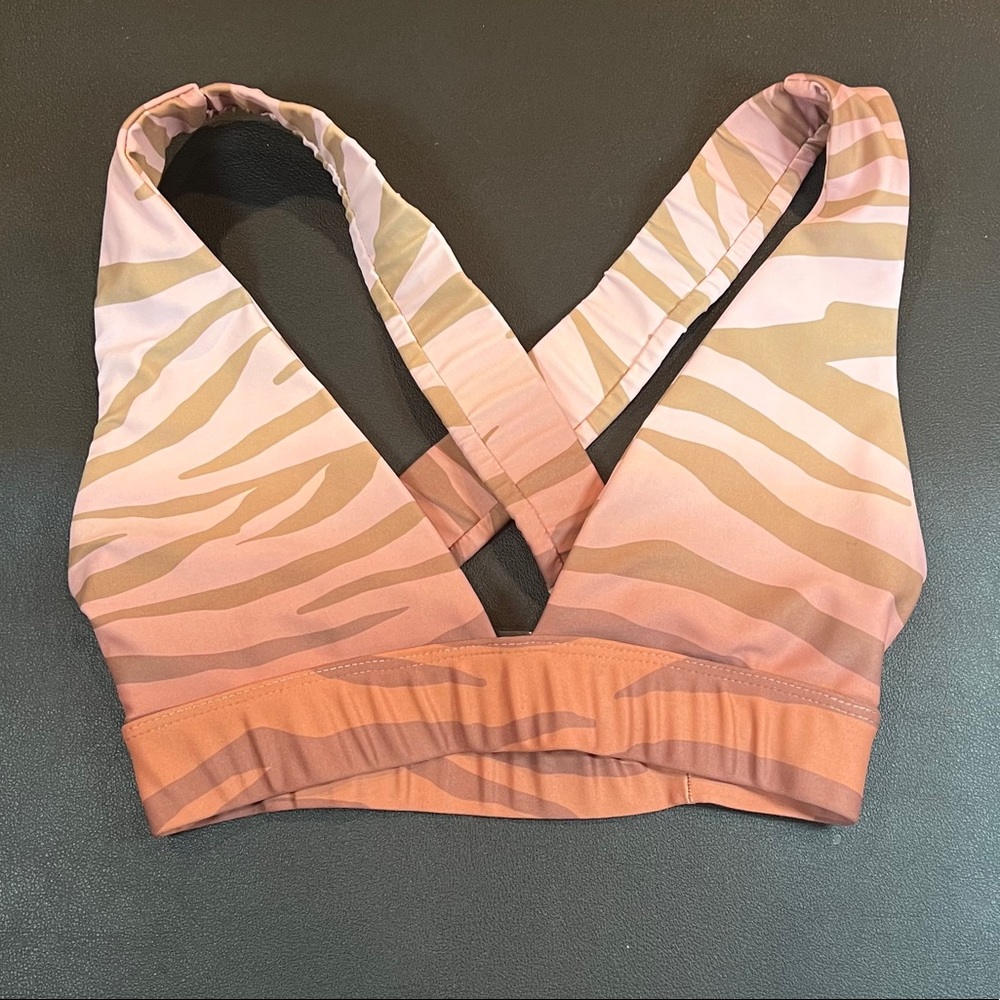 Beach riot sports bra (small)